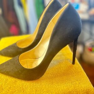 Rouge! Elegant Black Heels